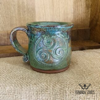 Caneca Trisquel Média